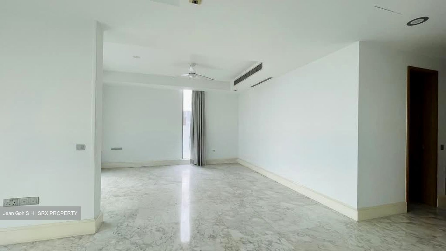 The Solitaire (D10), Condominium #558115581